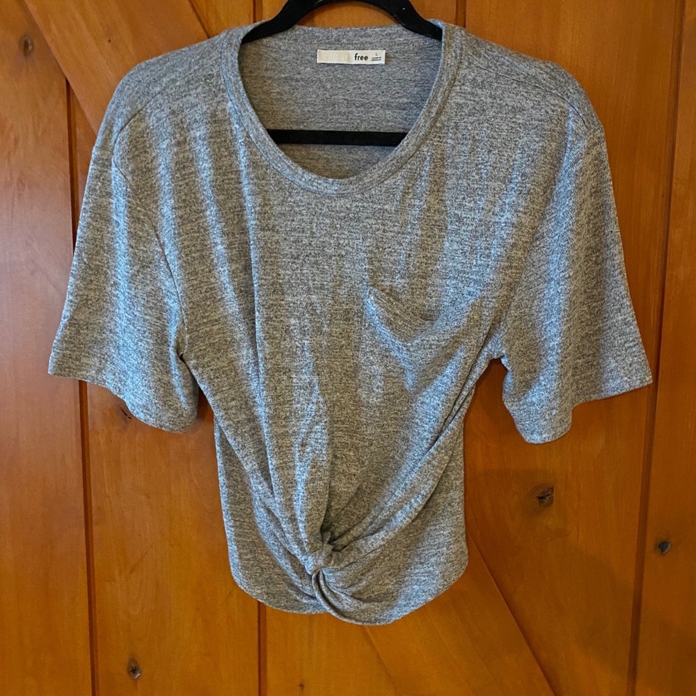 Aritzia - Wilfred knot tee